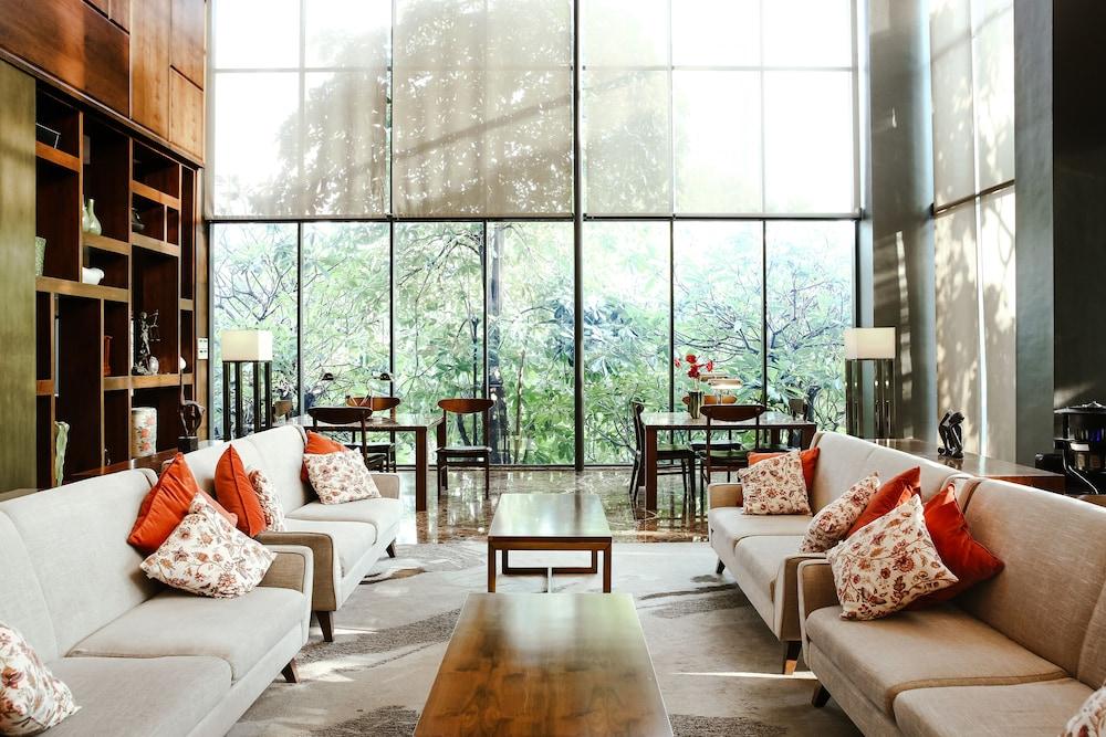 Veranda Pakubuwono 4*