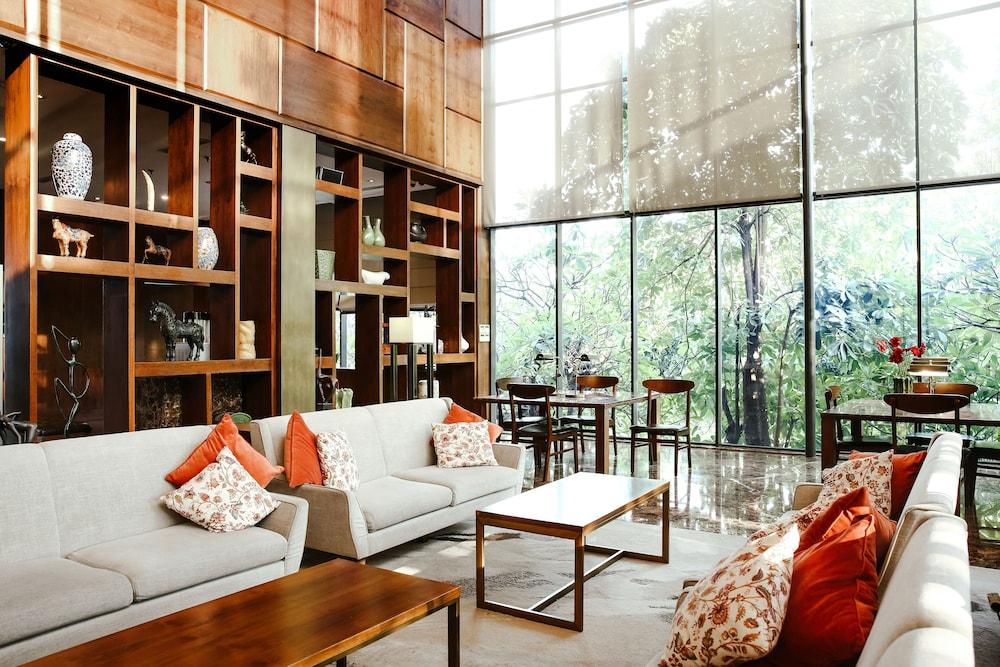 Veranda Pakubuwono Hotel